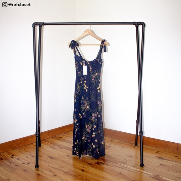 Reformation Nikita Dress (Mademoiselle) - Picture 3 of 4